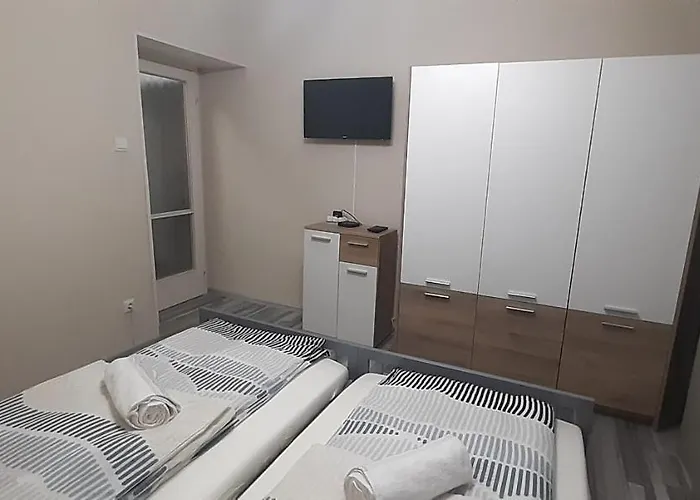 Apartment Panel Hause *