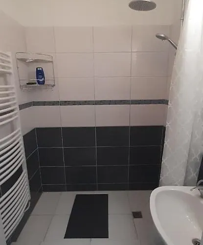 Panel Hause Apartment *